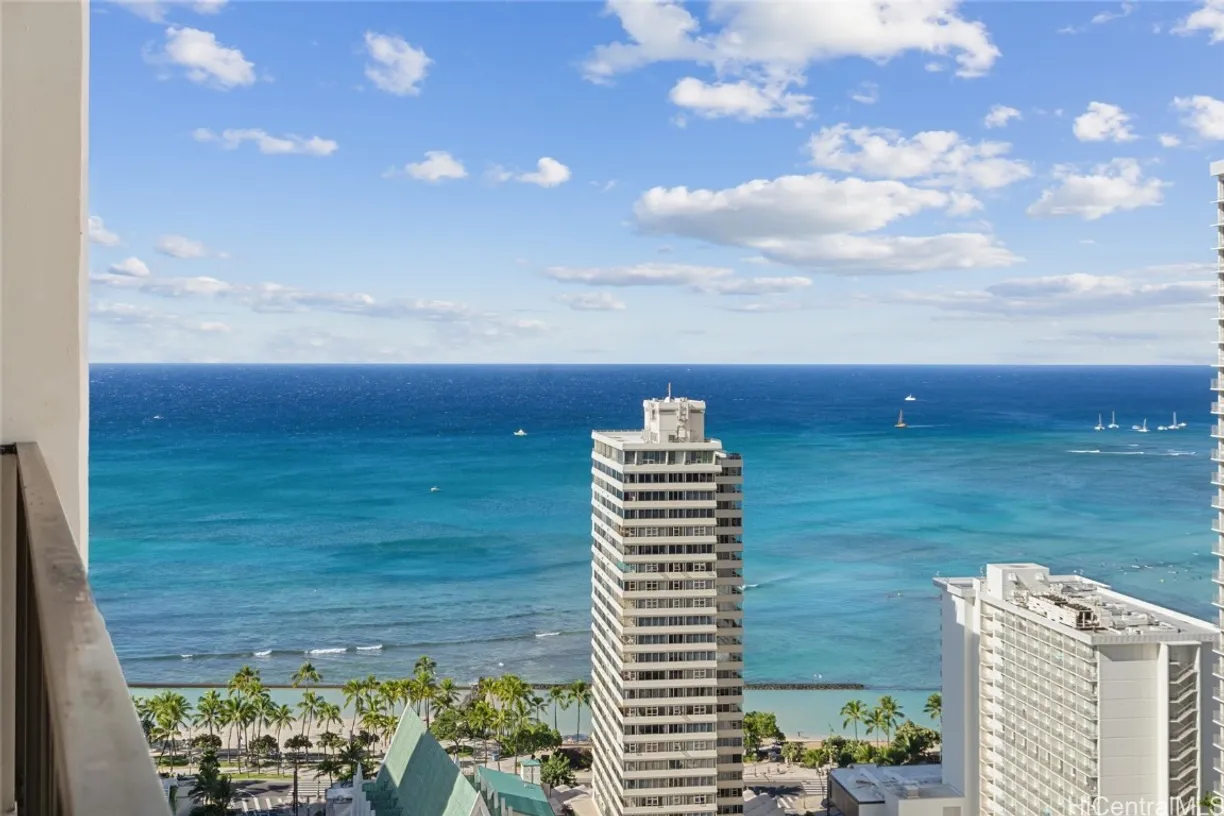 Hawaii Real Estate | View 201 Ohua Avenue, 3310 | 1 Bed, 1 Bath