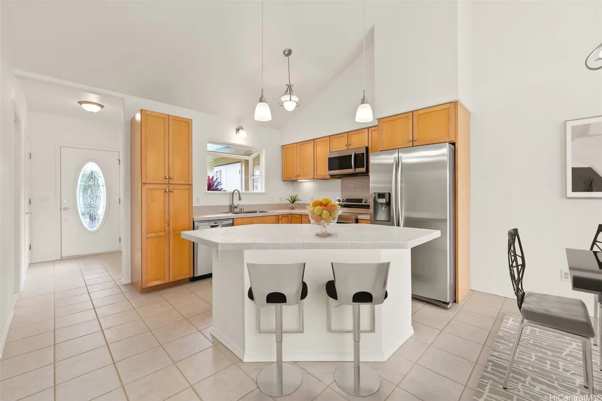 Hawaii Real Estate | View 2110 Kaneka Street, 71 | 2 Beds, 2 Baths