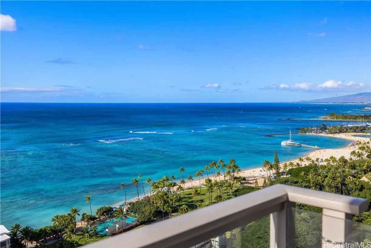 Hawaii Real Estate | View 223 Saratoga Road, 2710 | Listing