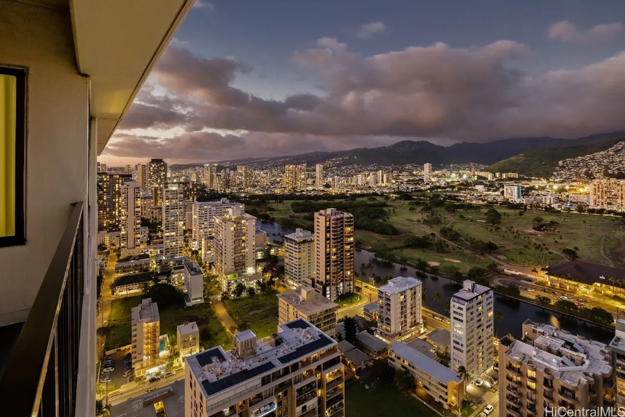 Hawaii Real Estate | View 201 Ohua Avenue, T2-3809 (NUC) | 1 Bed, 1 Bath