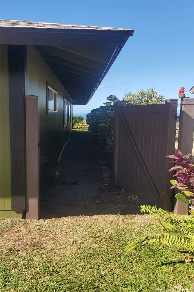 Hawaii Real Estate | View 1701 Hooli Street | Listing
