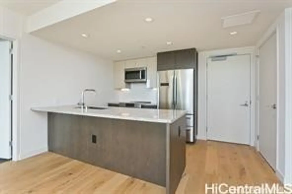 Hawaii Real Estate | View 1001 Queen Street, 2002 | Listing
