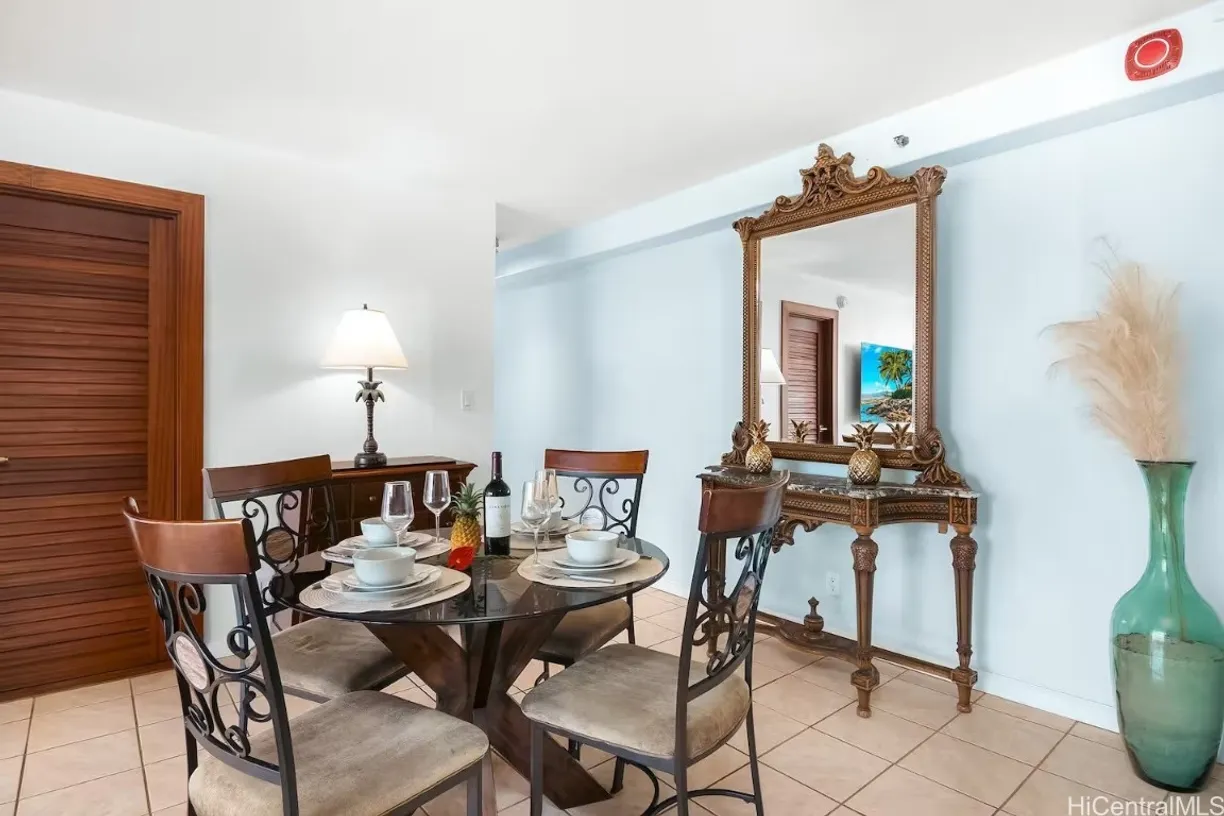 Hawaii Real Estate | View 201 Ohua Avenue, T1-1813 | Listing