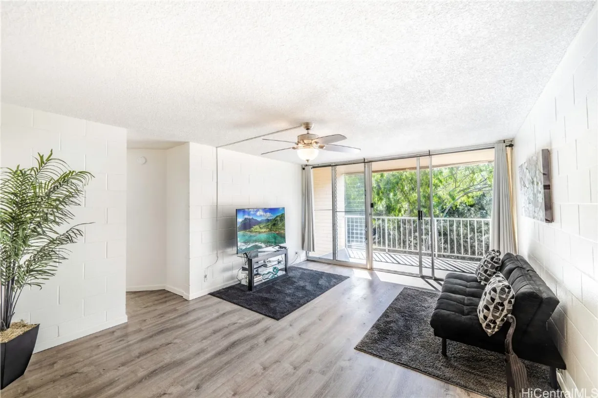 Hawaii Real Estate | View 95-273 Waikalani Drive, D601 | Listing
