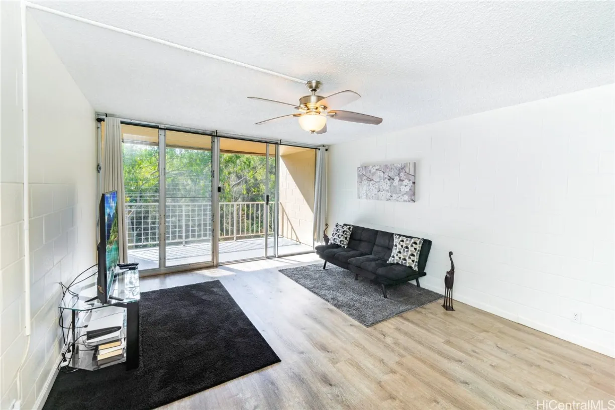 Hawaii Real Estate | View 95-273 Waikalani Drive, D601 | Listing