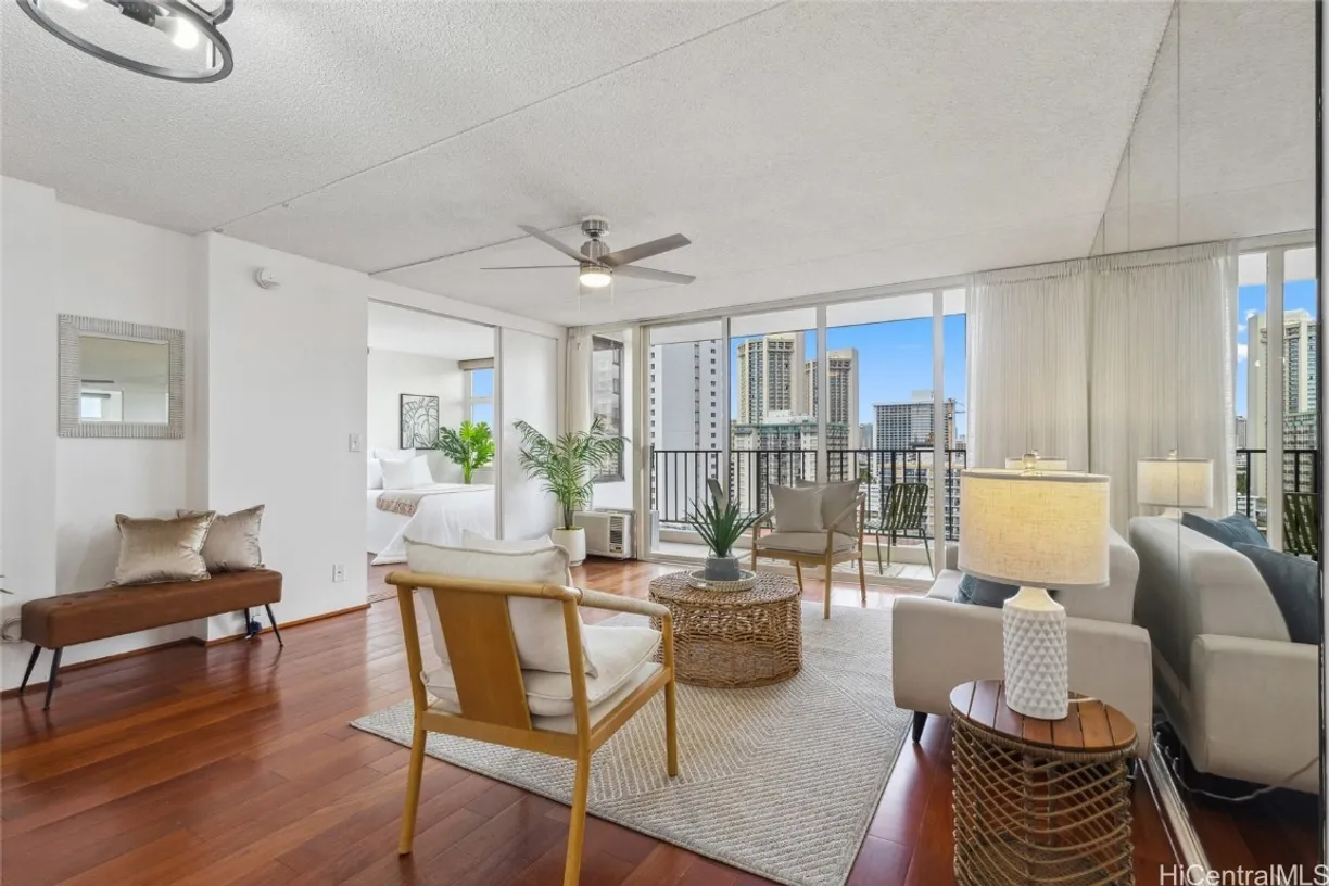 Hawaii Real Estate | View 201 Ohua Avenue, 1814 - T1 | 1 Bed, 1 Bath