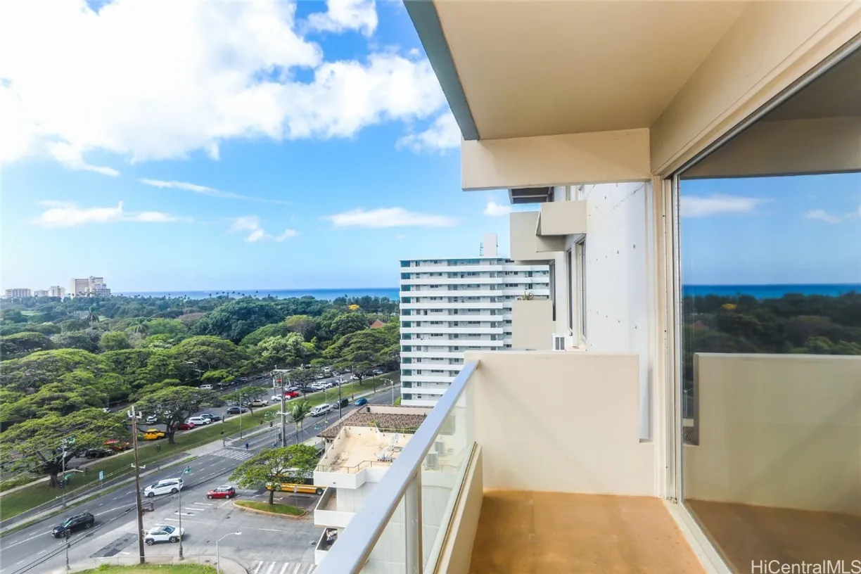 Hawaii Real Estate | View 240 Makee Road, 11D | Listing