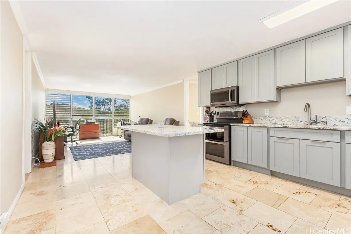 Hawaii Real Estate | View 95-273 Waikalani Drive, D1105 | Listing