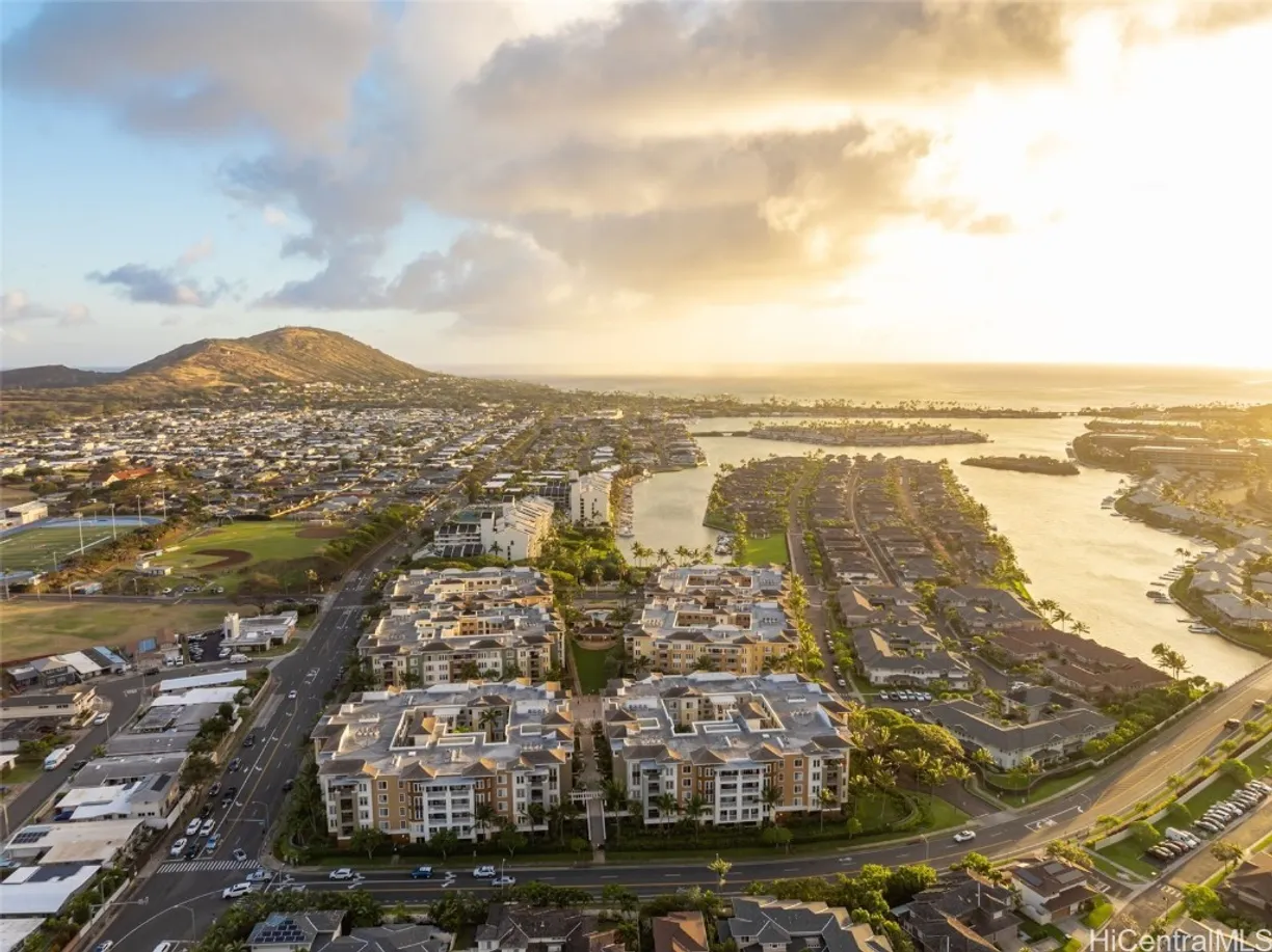 Hawaii Real Estate | View 520 Lunalilo Home Road, 7426 | 2 Beds, 2 Baths