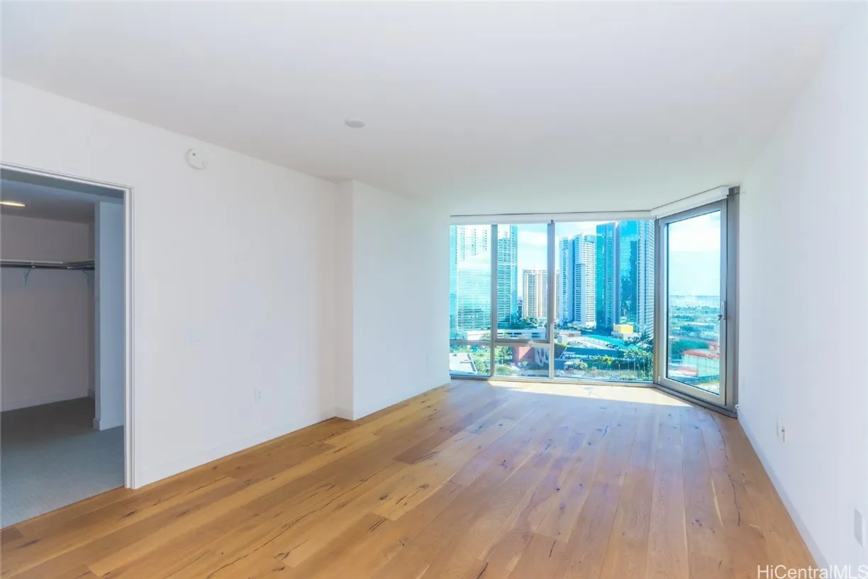Hawaii Real Estate | View 1001 Queen Street, 1604 | Listing