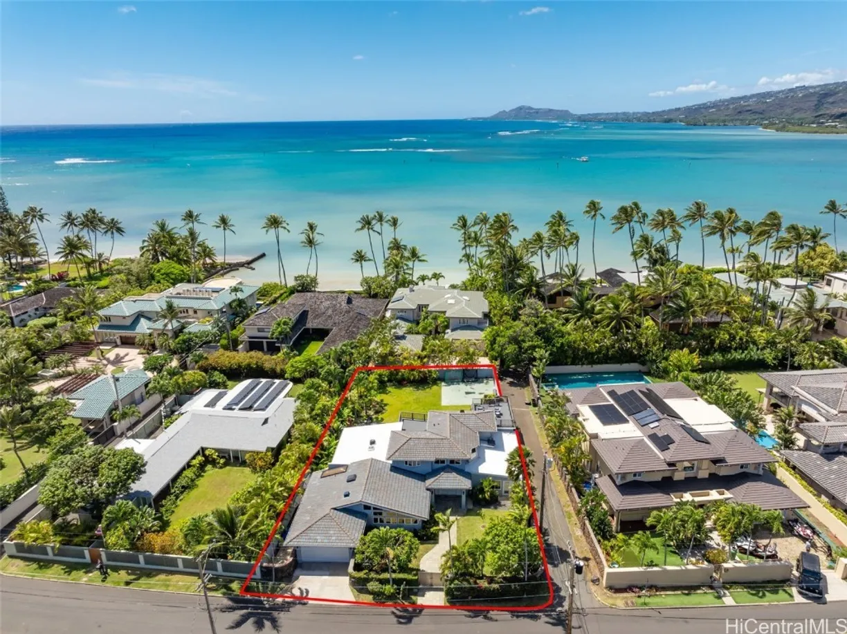 Hawaii Real Estate | View 243 Portlock Road | 5 Beds, 4 Baths