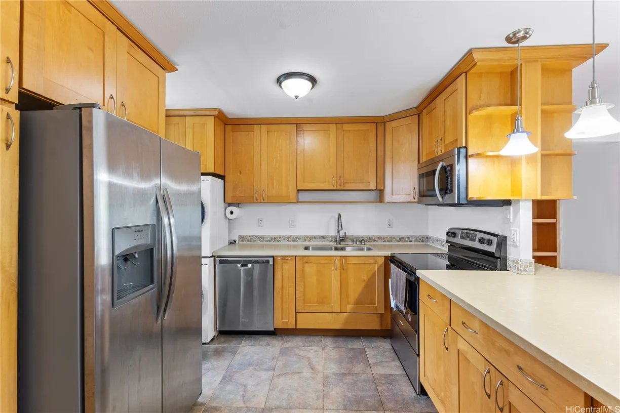 Hawaii Real Estate | View 95-273 Waikalani Drive, 1206 | 3 Beds, 2 Baths