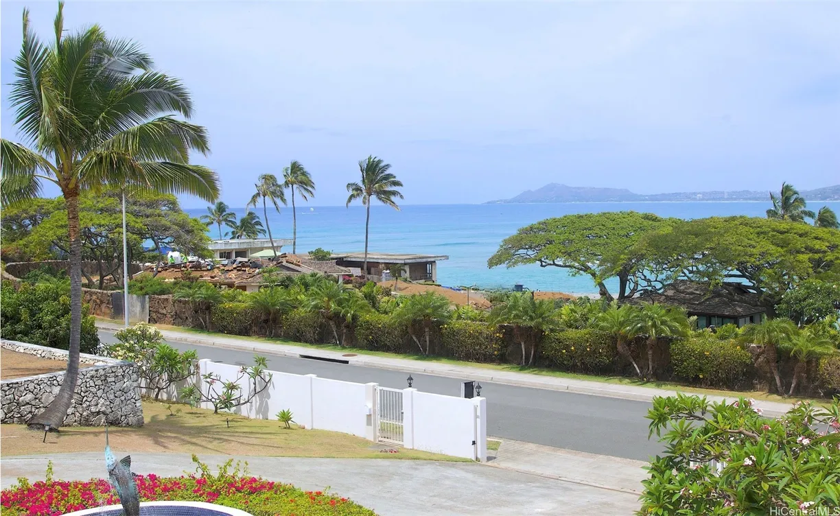 Hawaii Real Estate | View 532 Portlock Road | Listing
