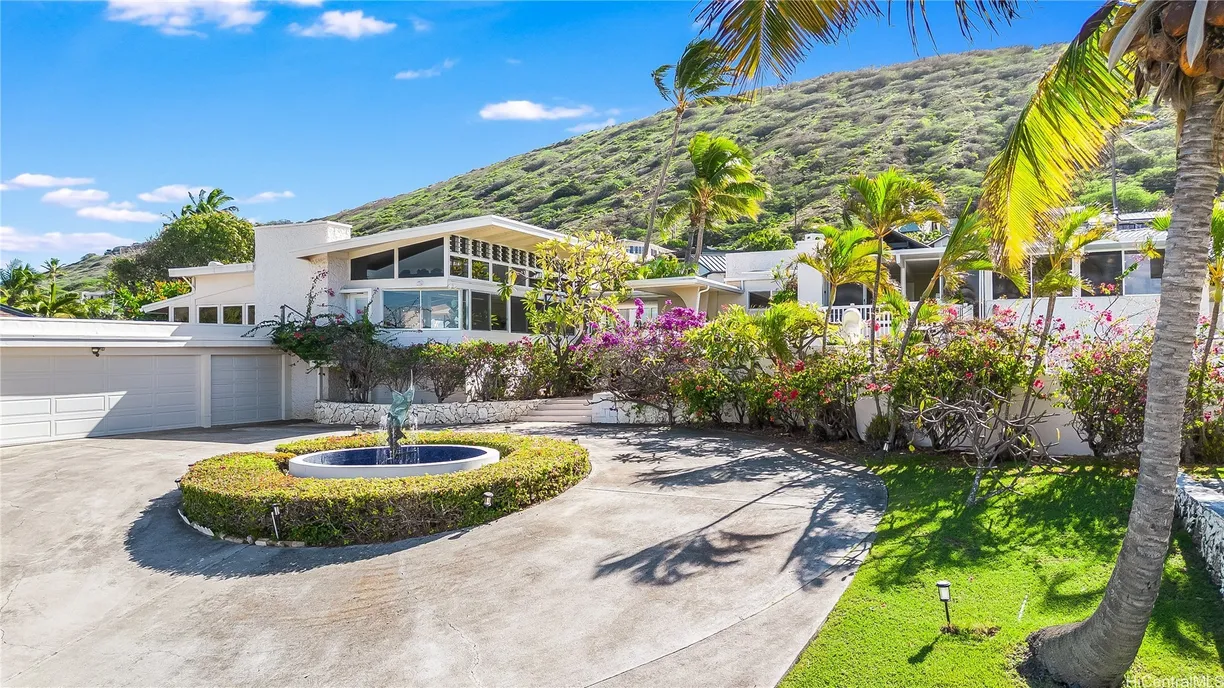 Hawaii Real Estate | View 532 Portlock Road | 4 Beds, 4 Baths