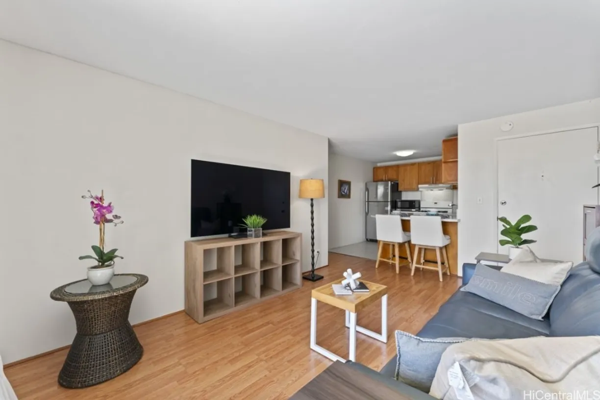 Hawaii Real Estate | View 2452 Tusitala Street, 2010 | 2 Beds, 1 Bath
