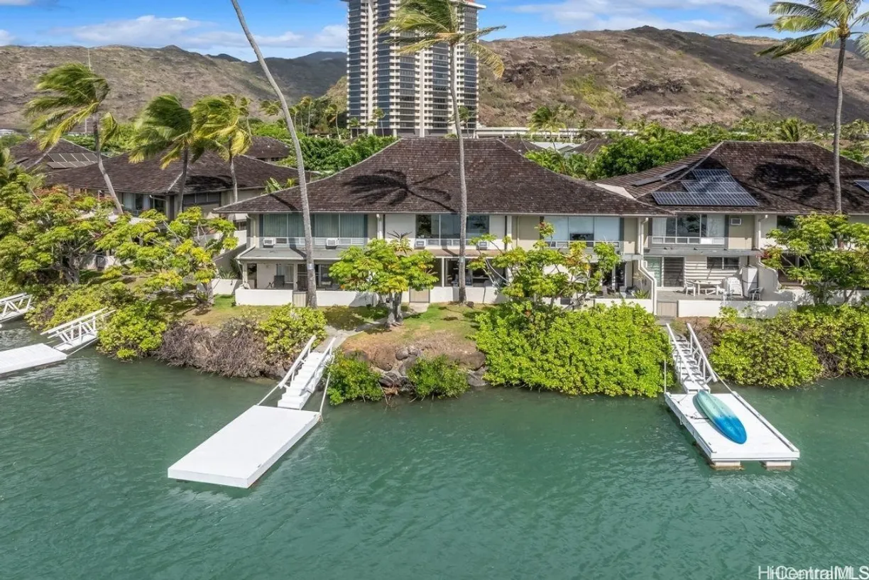 Hawaii Real Estate | View 207 Kawaihae Street, B2 | Listing