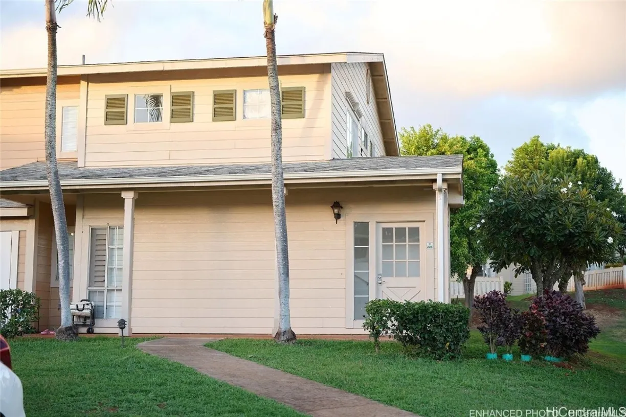 Hawaii Real Estate | View 94-718 Lumiauau Street, KK204 | 2 Beds, 2 Baths