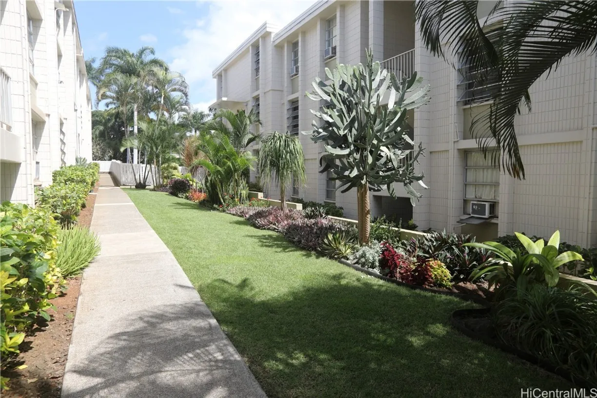 Hawaii Real Estate | View 98-1042 Moanalua Road, 2-304 | Listing