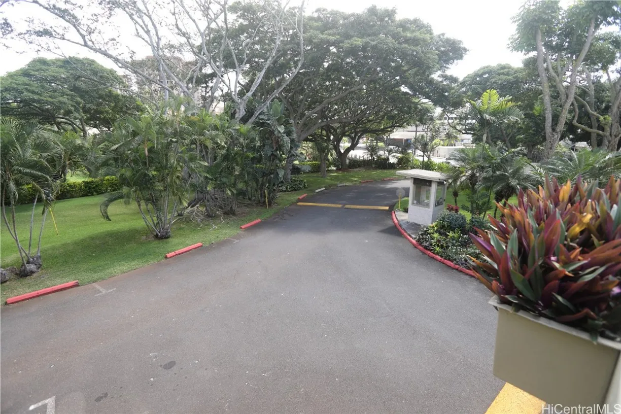 Hawaii Real Estate | View 98-1042 Moanalua Road, 2-304 | Listing