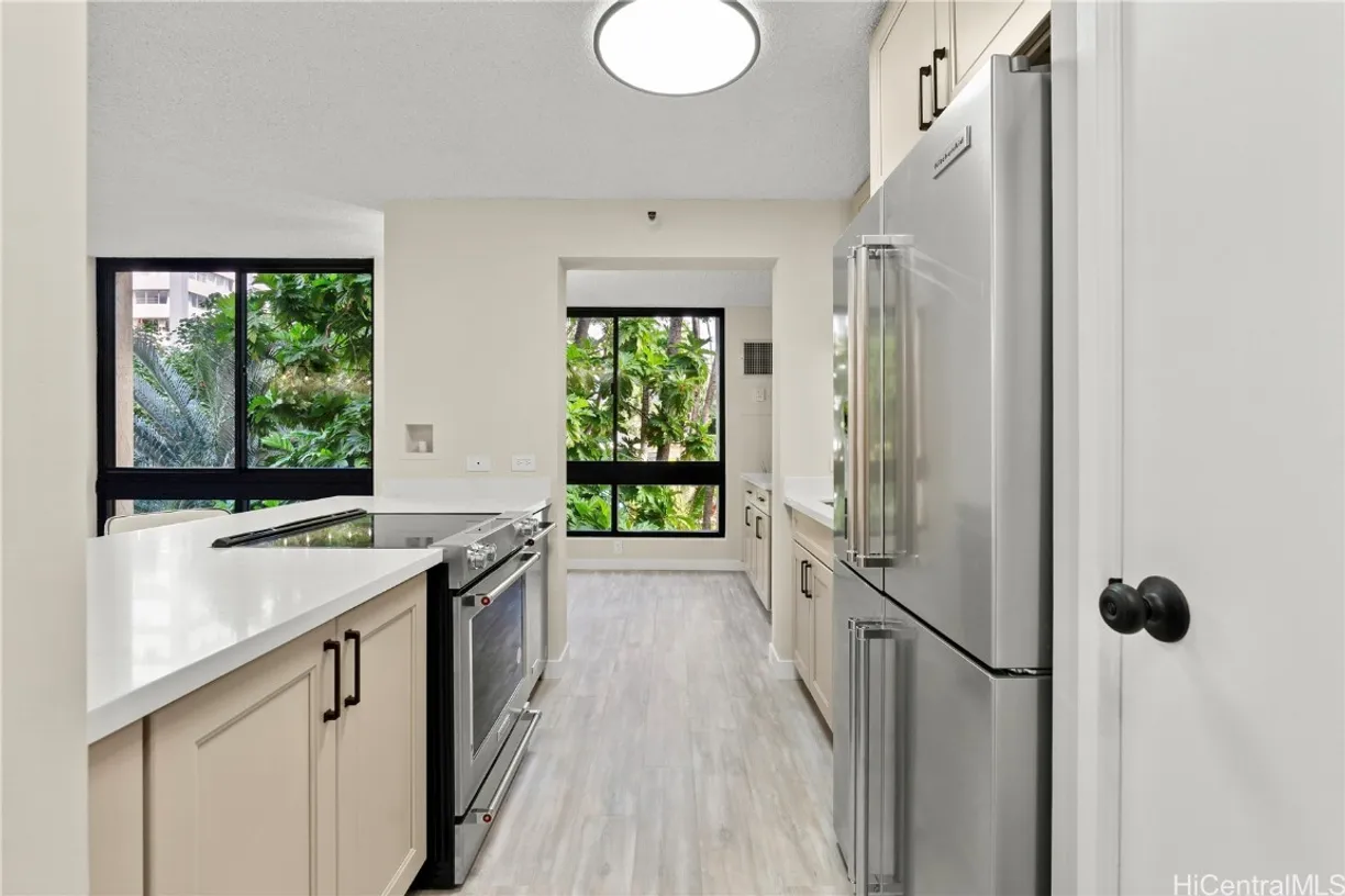 Hawaii Real Estate | View 300 Wai Nani Way, I202 | 1 Bed, 1 Bath