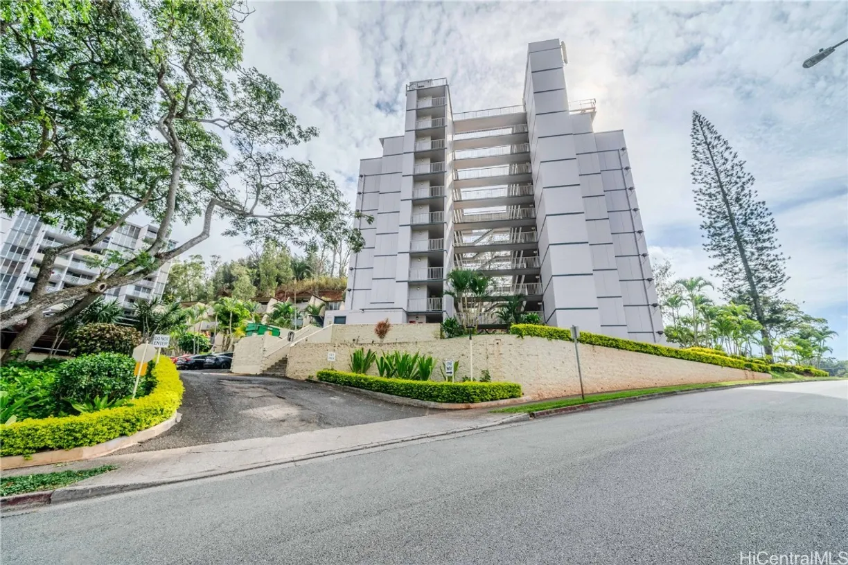 Hawaii Real Estate | View 95-020 Waihonu Street, C105 | Listing