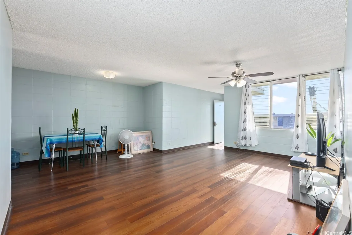 Hawaii Real Estate | View 94-246 Leoku Street, E306 | 3 Beds, 1 Bath