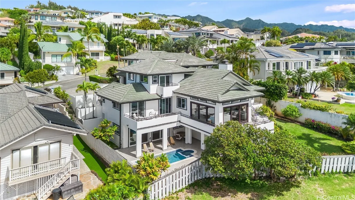 Hawaii Real Estate | View 779 Moaniala Street | Listing