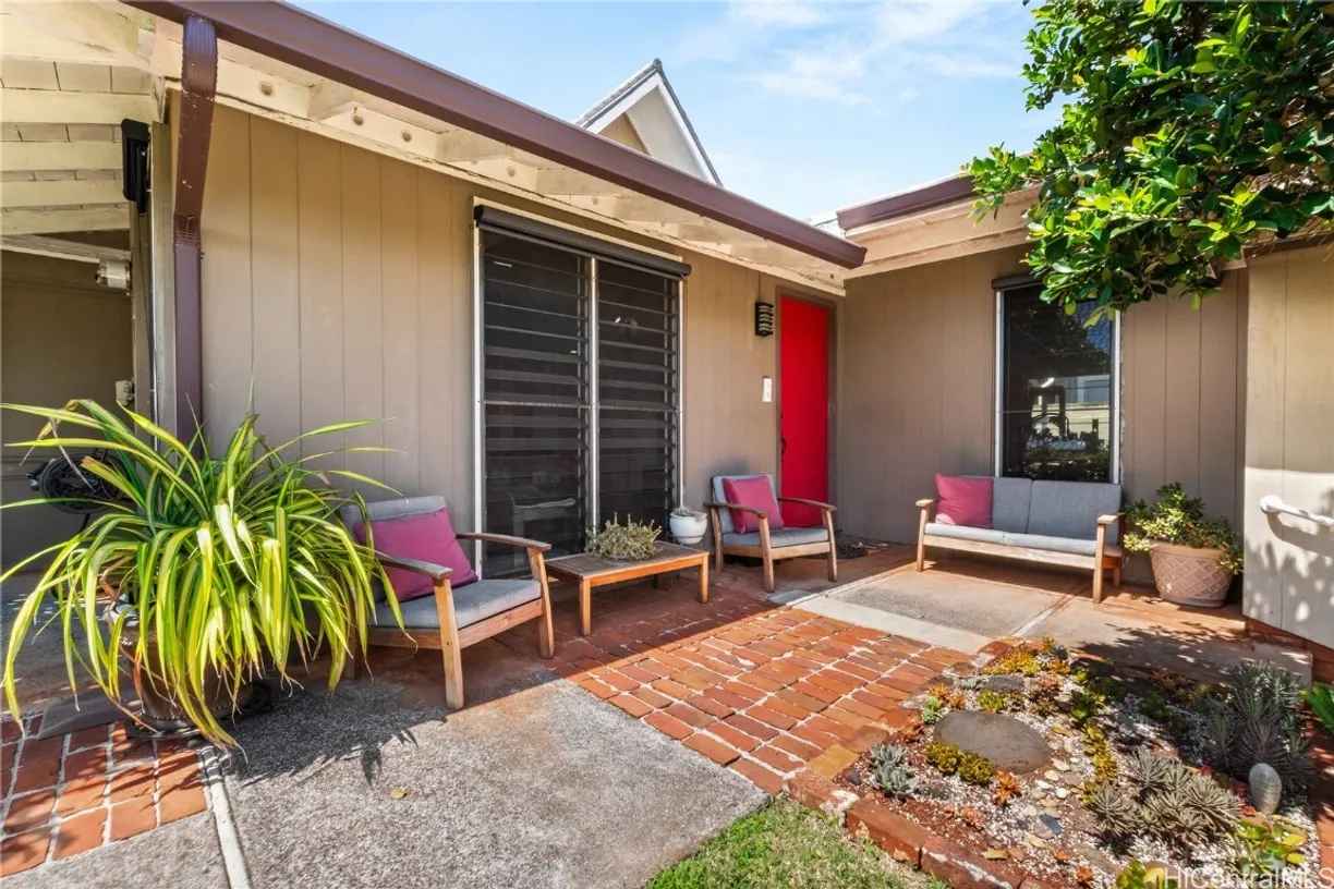 Hawaii Real Estate | View 95-181 Newe Place | Listing