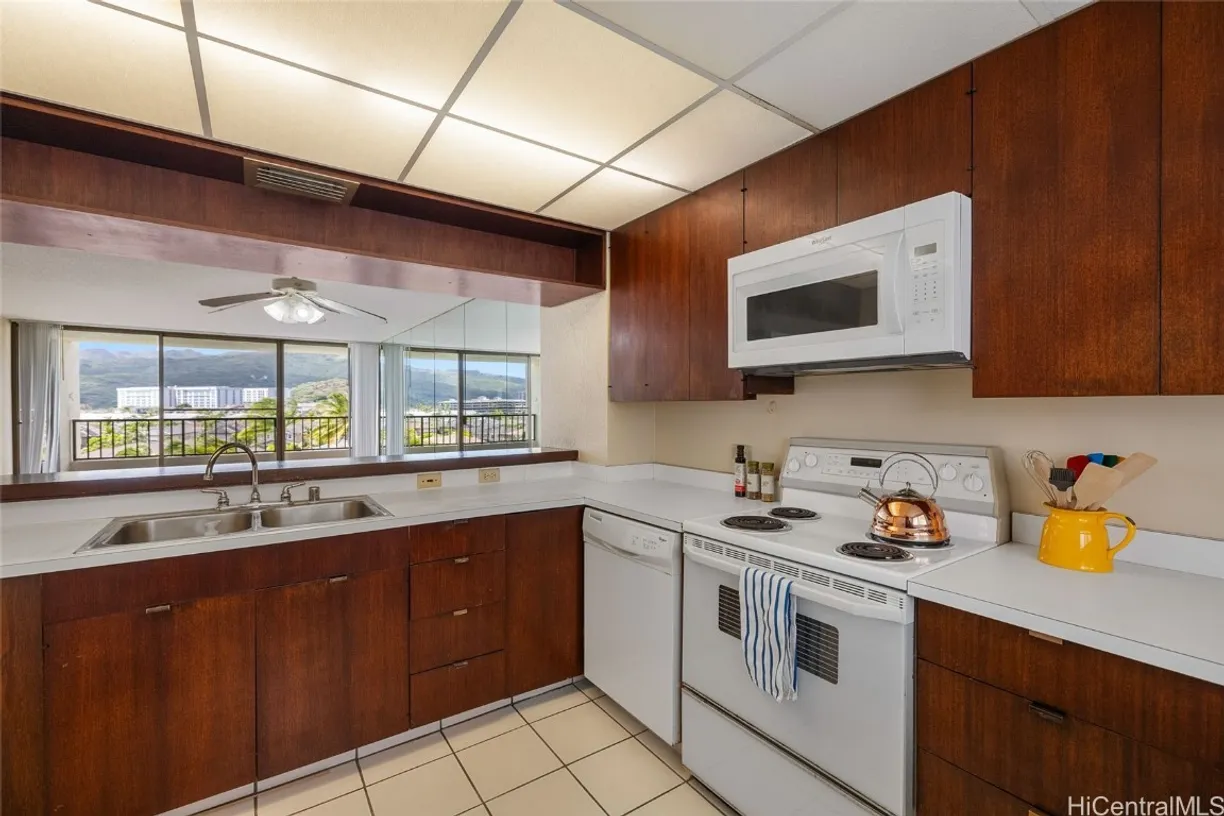 Hawaii Real Estate | View 500 Lunalilo Home Road, 15B | Listing