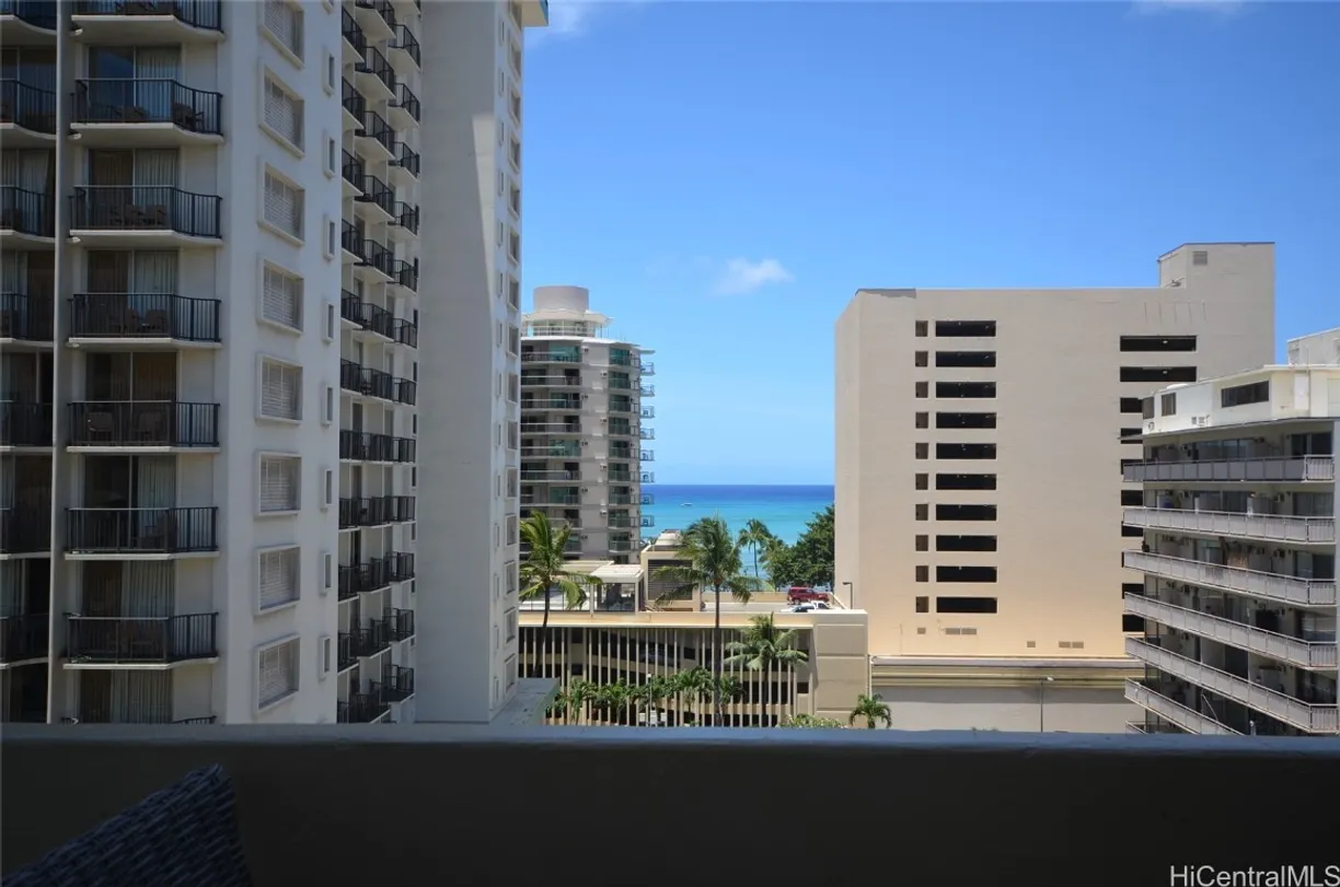 Hawaii Real Estate | View 2450 Prince Edward Street, 1010A | 1 Bath