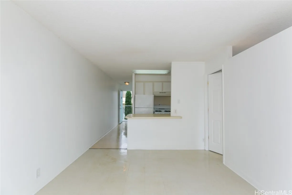 Hawaii Real Estate | View 2873 S King Street, 203 | Listing
