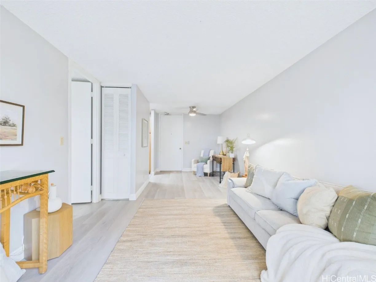 Hawaii Real Estate | View 1600 Wilikina Drive, C601 | 1 Bed, 1 Bath