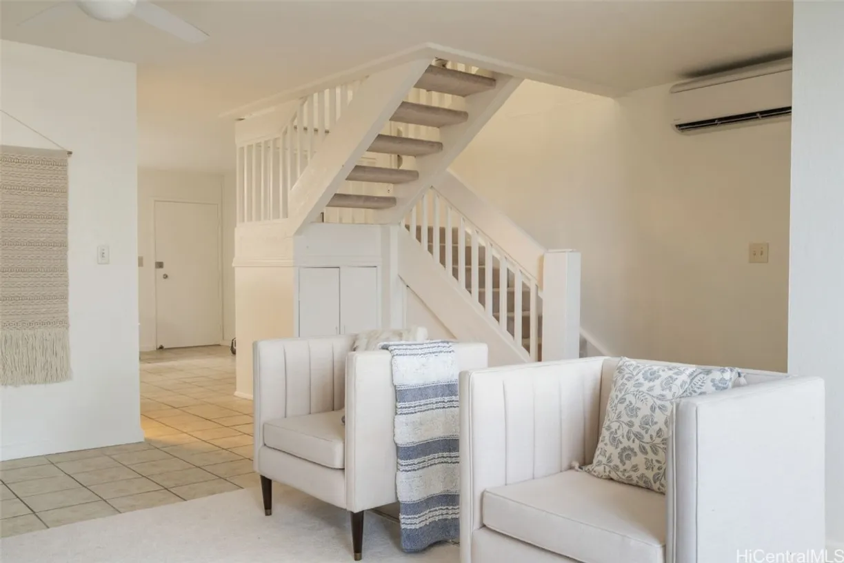 Hawaii Real Estate | View 380 Kawaihae Street, 380E | Listing
