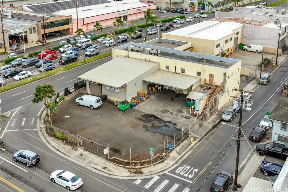 Hawaii Real Estate | View 303 Kalihi Street