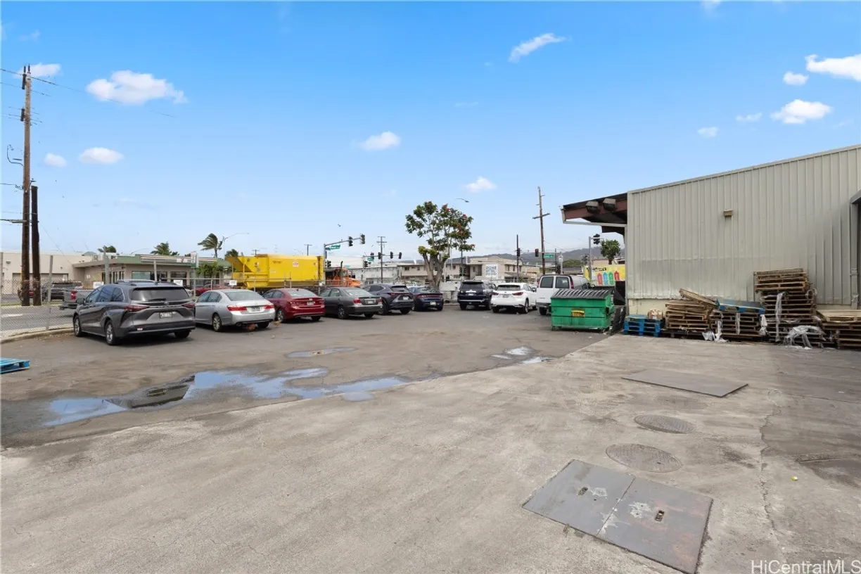 Hawaii Real Estate | View 303 Kalihi Street | Listing