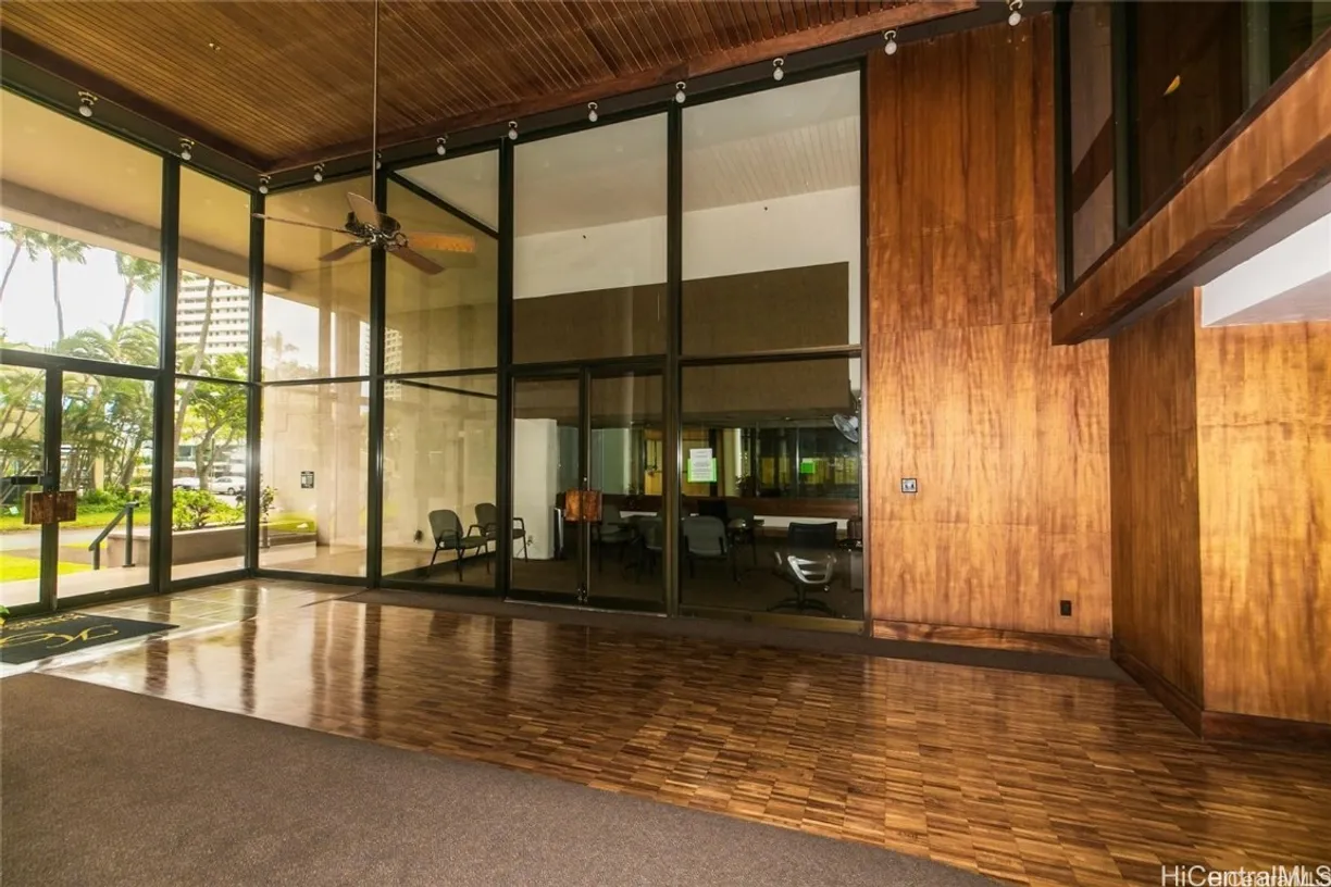 Hawaii Real Estate | View 2724 Kahoaloha Lane, 2405 | Listing