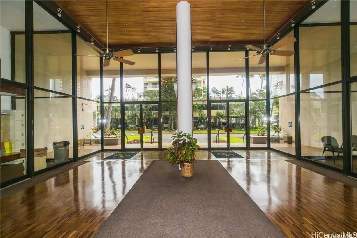 Hawaii Real Estate | View 2724 Kahoaloha Lane, 2405 | Listing