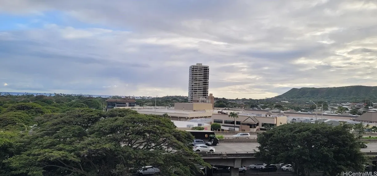 Hawaii Real Estate | View 4300 Waialae Avenue, A605 | Listing