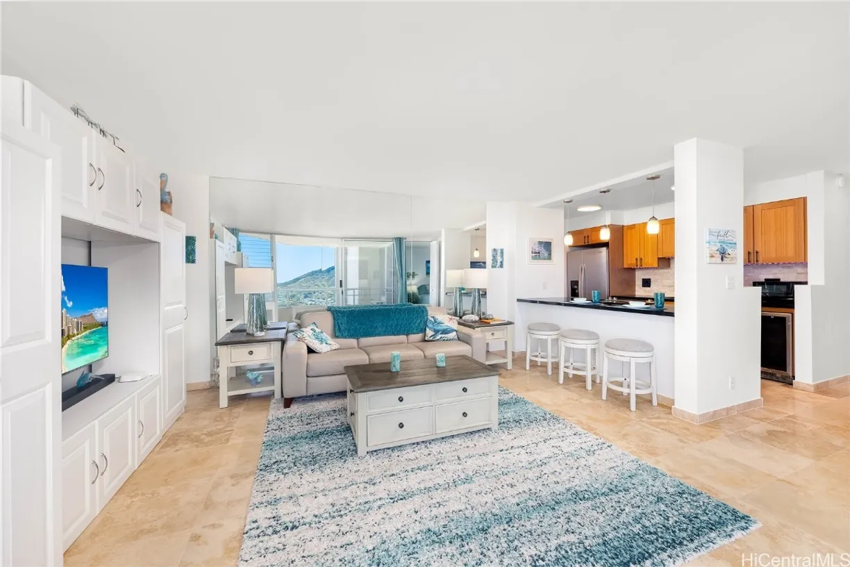 Hawaii Real Estate | View 2600 Pualani Way, 2603 | Listing
