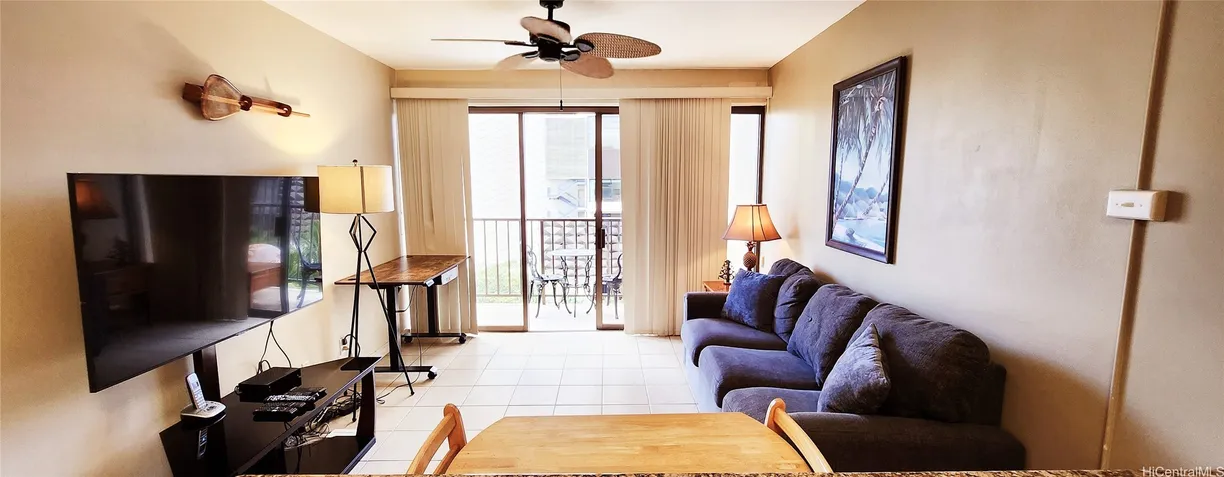Hawaii Real Estate | View 2140 Kuhio Avenue, 703 | Listing