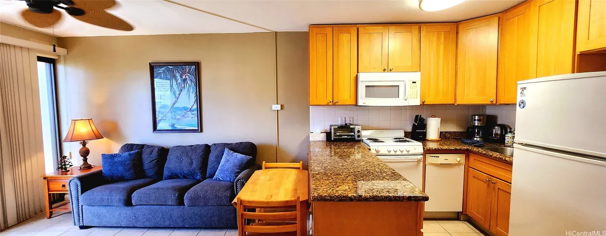 Hawaii Real Estate | View 2140 Kuhio Avenue, 703 | Listing