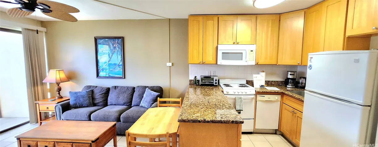 Hawaii Real Estate | View 2140 Kuhio Avenue, 703 | Listing