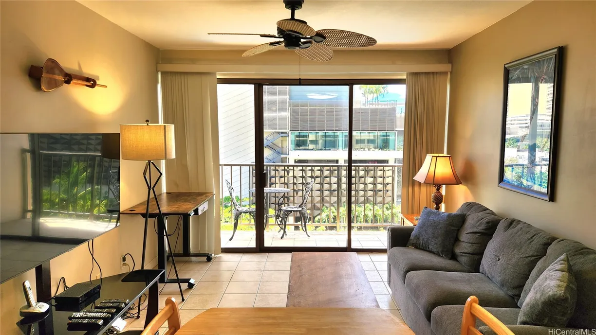 Hawaii Real Estate | View 2140 Kuhio Avenue, 703 | 1 Bed, 1 Bath