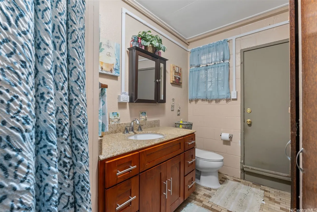 Hawaii Real Estate | View 2765 Kapiolani Boulevard, 107 | Listing