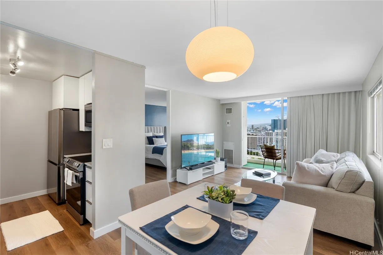 Hawaii Real Estate | View 400 Hobron Lane, 3314 | 1 Bed, 1 Bath