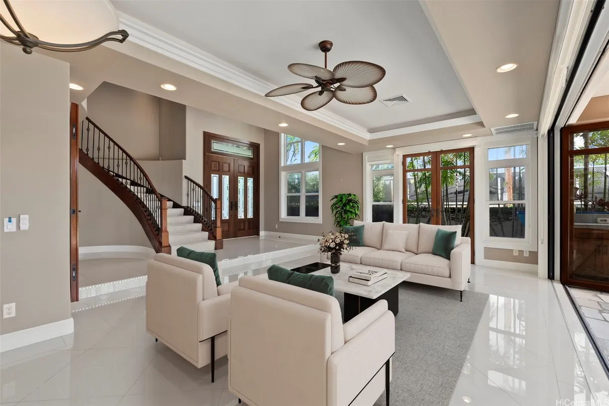 Hawaii Real Estate | View 4767 Kahala Avenue | 4 Beds, 4 Baths