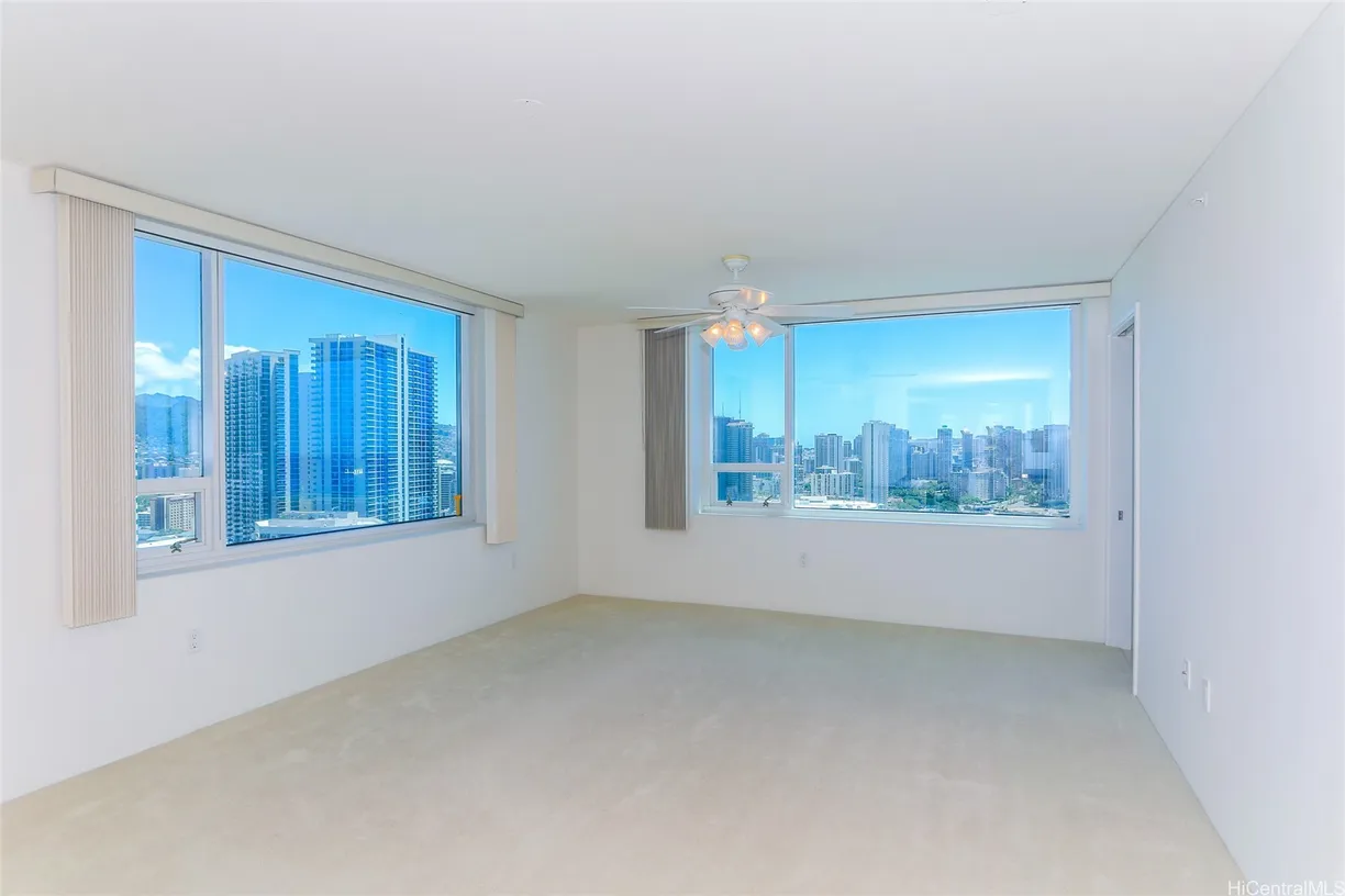 Hawaii Real Estate | View 88 Piikoi Street, 2904 | Listing