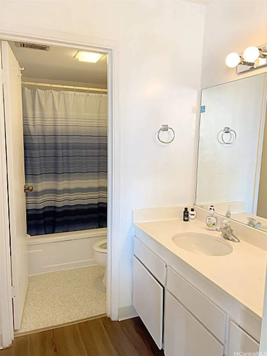 Hawaii Real Estate | View 2240 Kuhio Avenue, 2802 | Listing