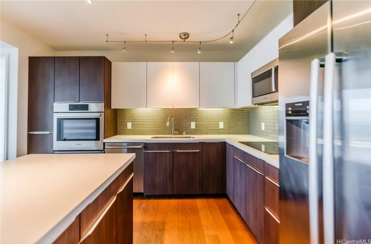 Hawaii Real Estate | View 888 Kapiolani Boulevard, 3006 | Listing