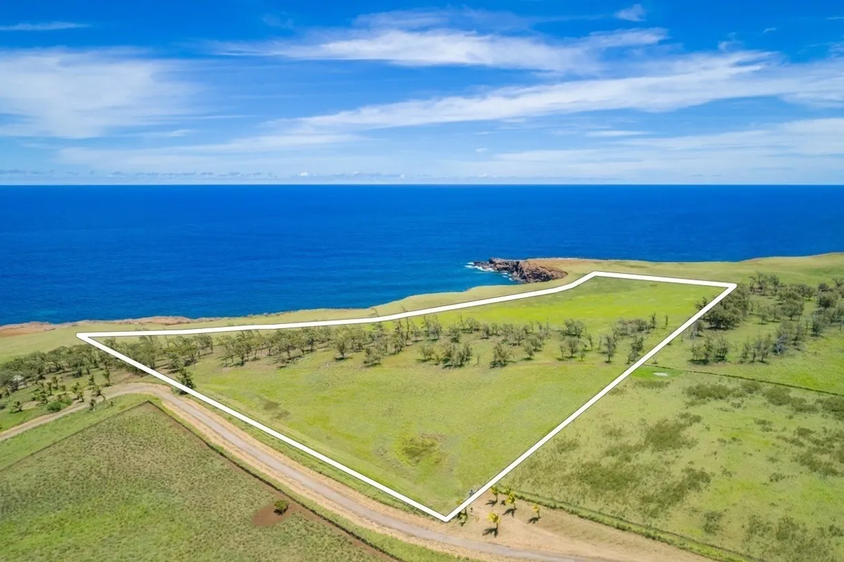 Hawaii Real Estate | View HOEA RD | Listing